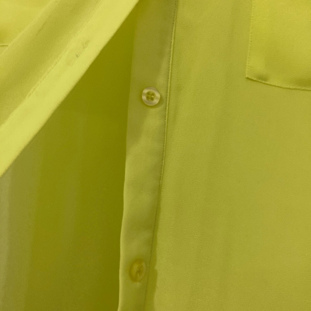Yellow/green sheer Torrid blouse. Sleeveless sz 2 - Picture 5 of 9